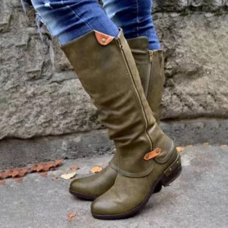 High boots with round toe and blue side zipper