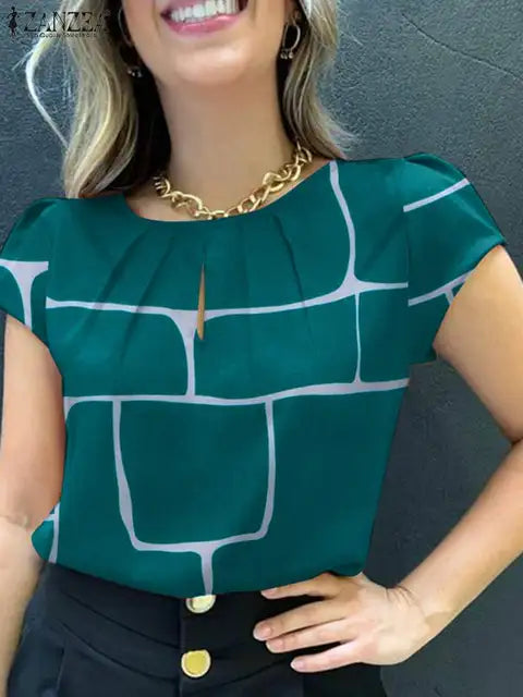 Blusa elegante con mangas cortas y estampado