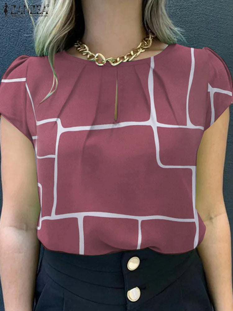 Blusa elegante con mangas cortas y estampado