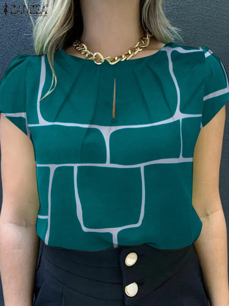 Blusa elegante con mangas cortas y estampado