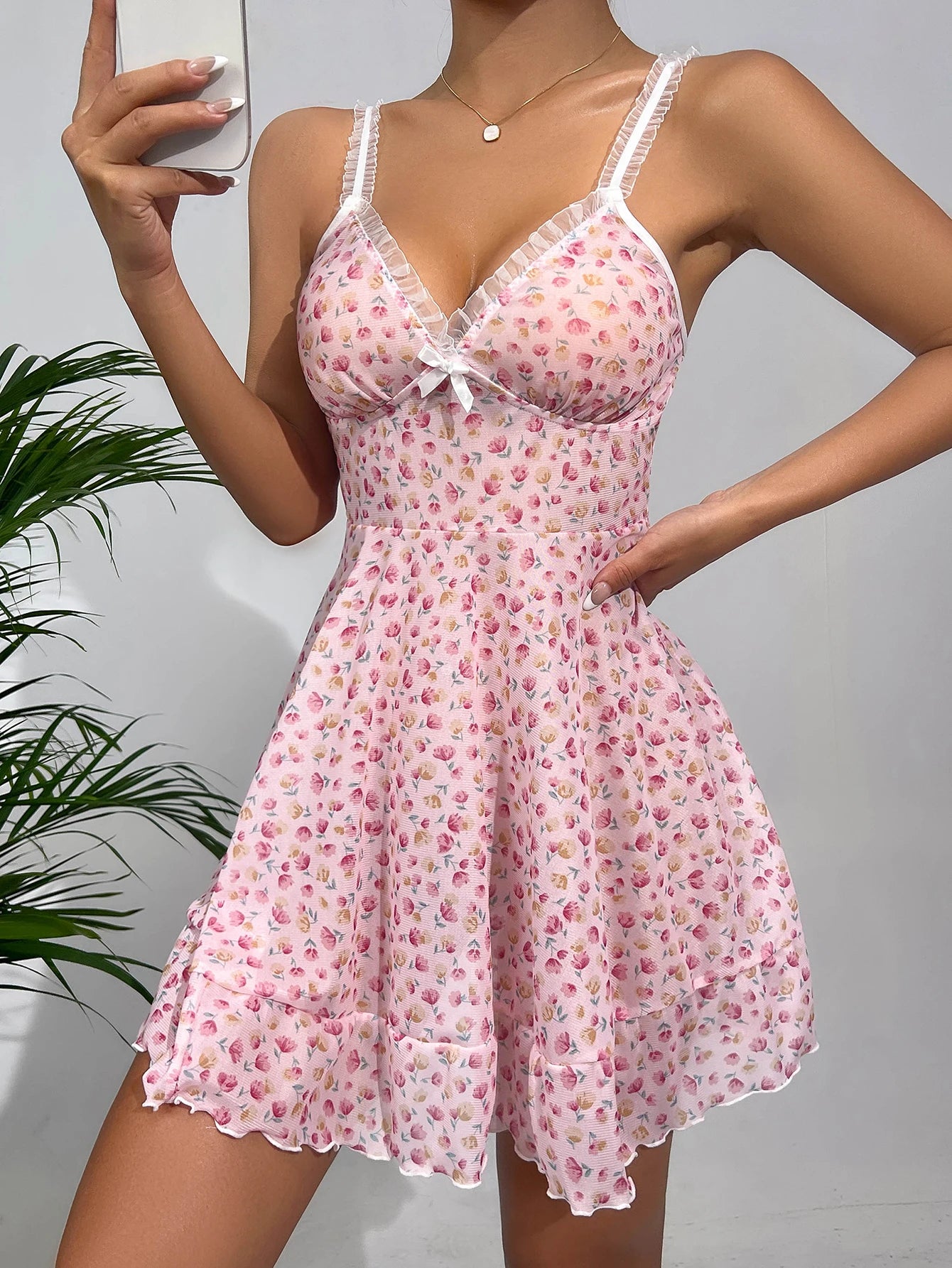 Serene Dromen Zomerse Roze Bloemen Kant Sexy Nachthemd met Riem