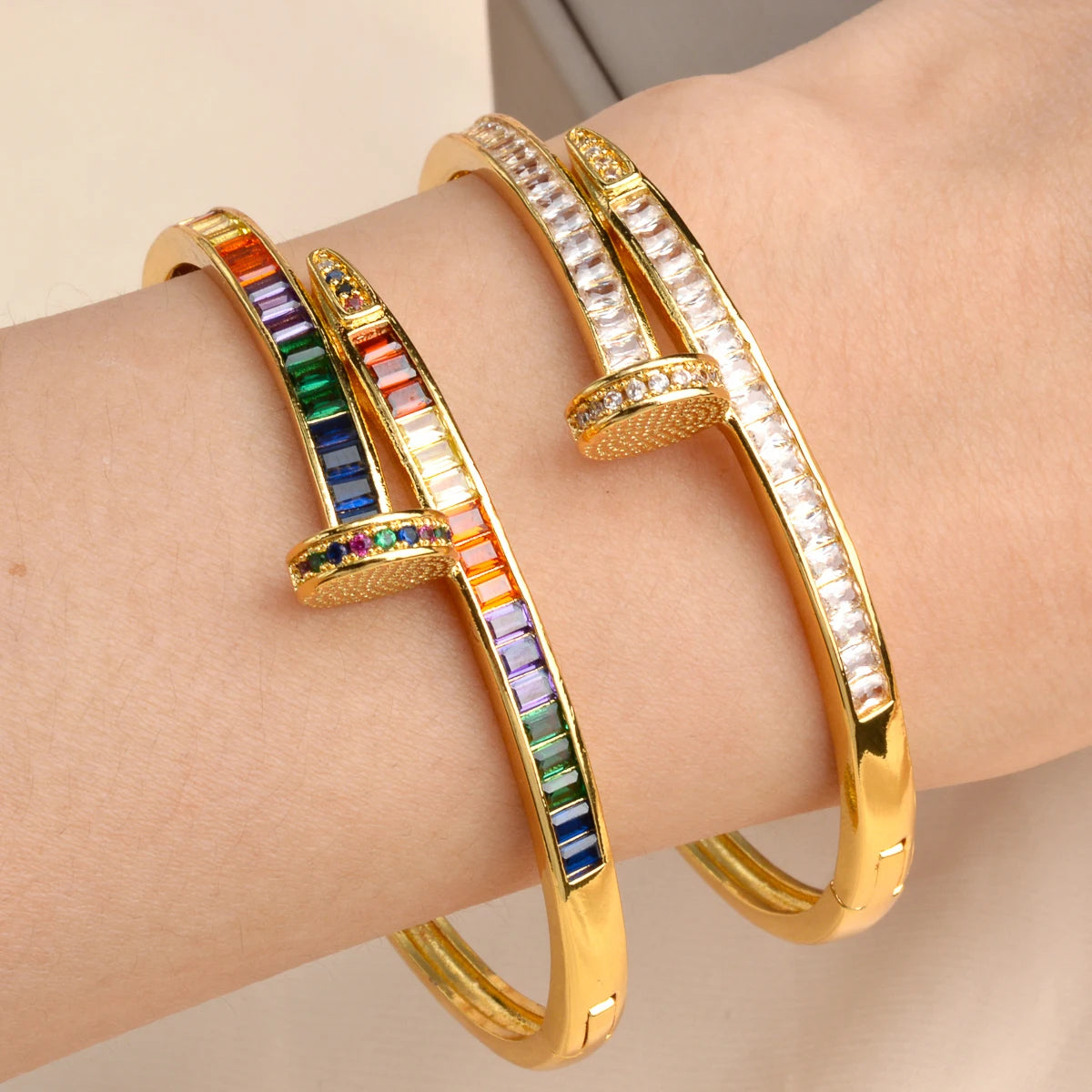 Luxe Kruisarmband van Zonnig Juwelen voor Stralende Stijlbewuste Vrouwen