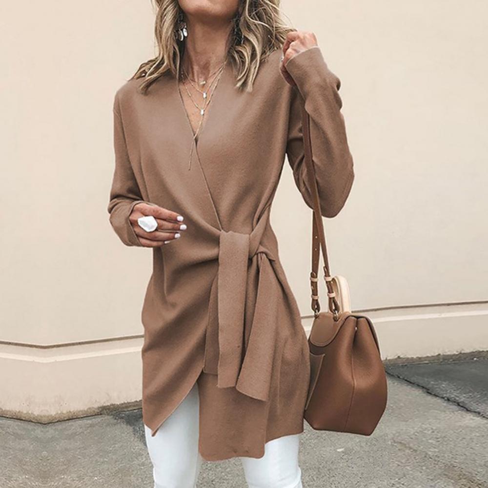 Verfeinerte Damenstrickjacke von Bellezza Couture
