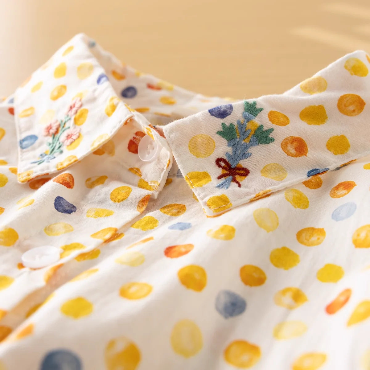 Sunshine Chic Gele Polkadot Overhemden en Blouses