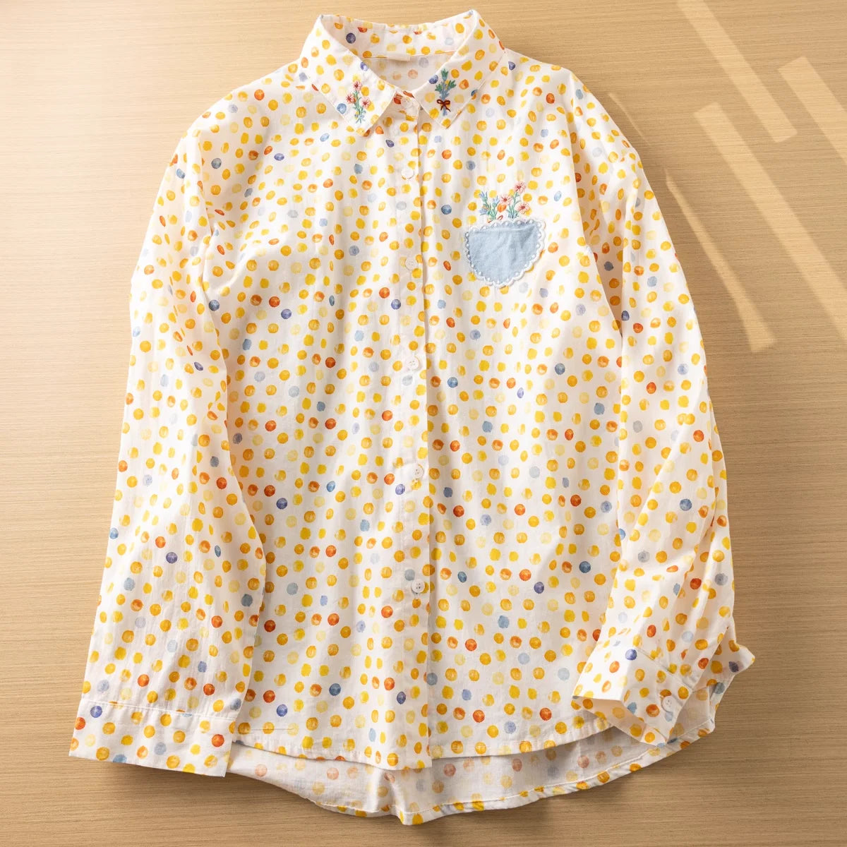 Sunshine Chic Gele Polkadot Overhemden en Blouses