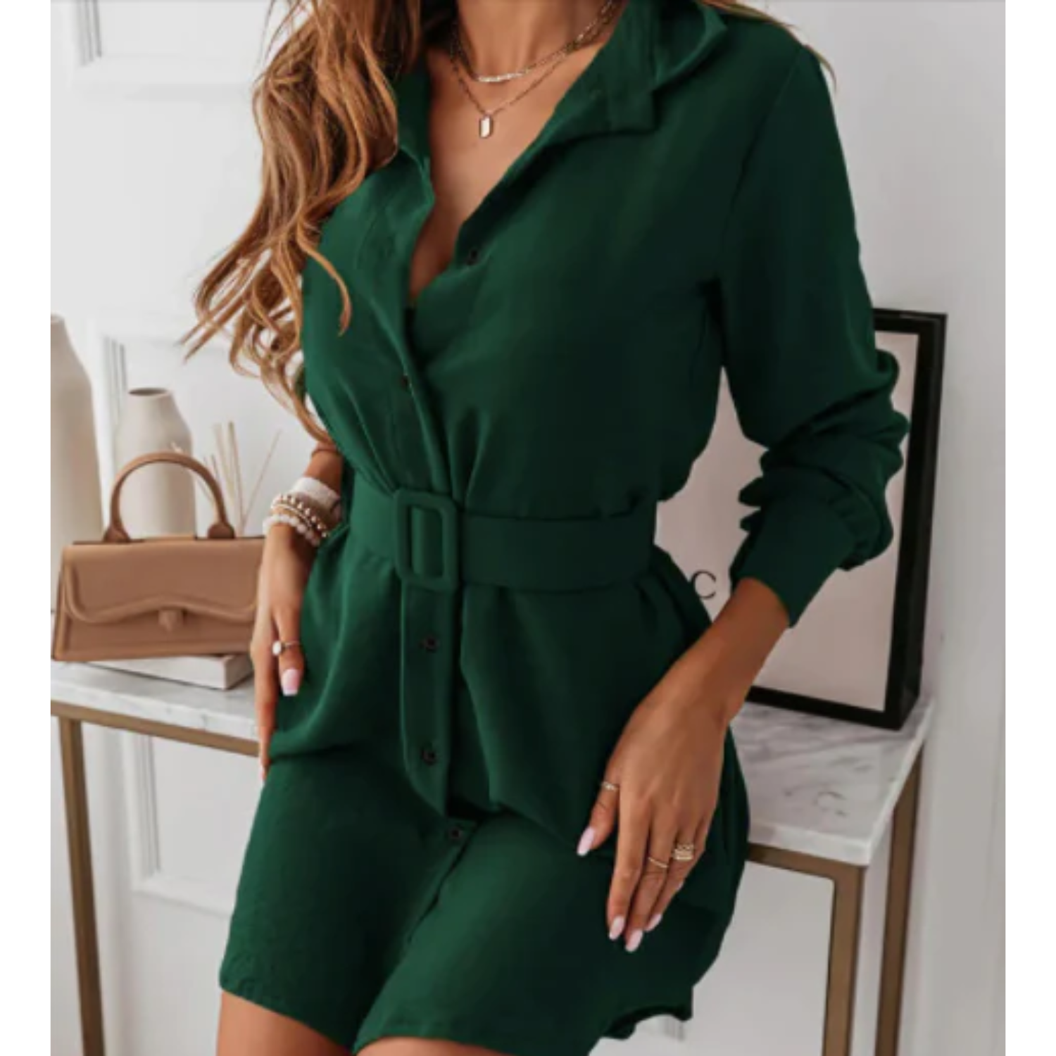 Elegante in Mini Abito di ChicMode