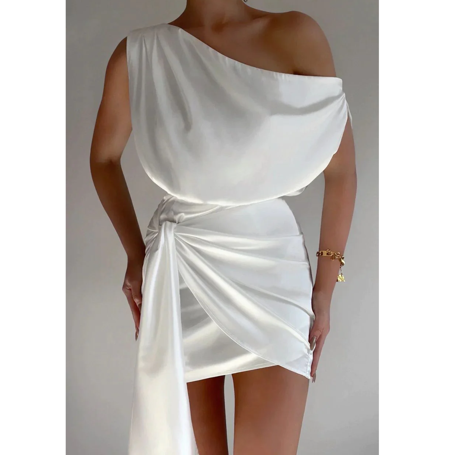 One-Shoulder Satijnen Jurk van Bohemian Glow