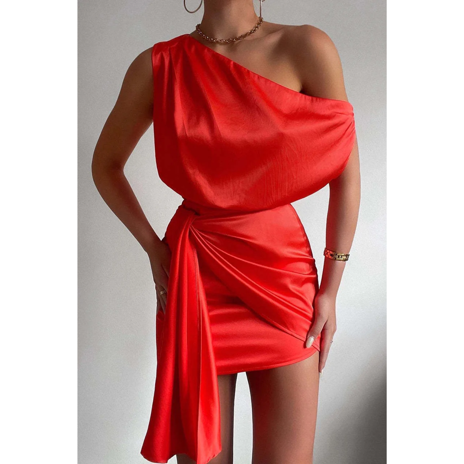 One-Shoulder Satijnen Jurk van Bohemian Glow