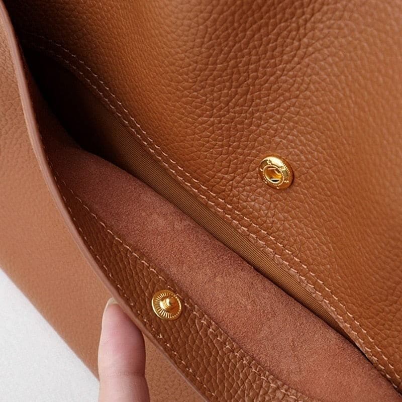 Entdecke die stilvolle Must-Have: Belle Tasche!