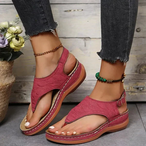 Stilvolle Sandalen von Glänzend