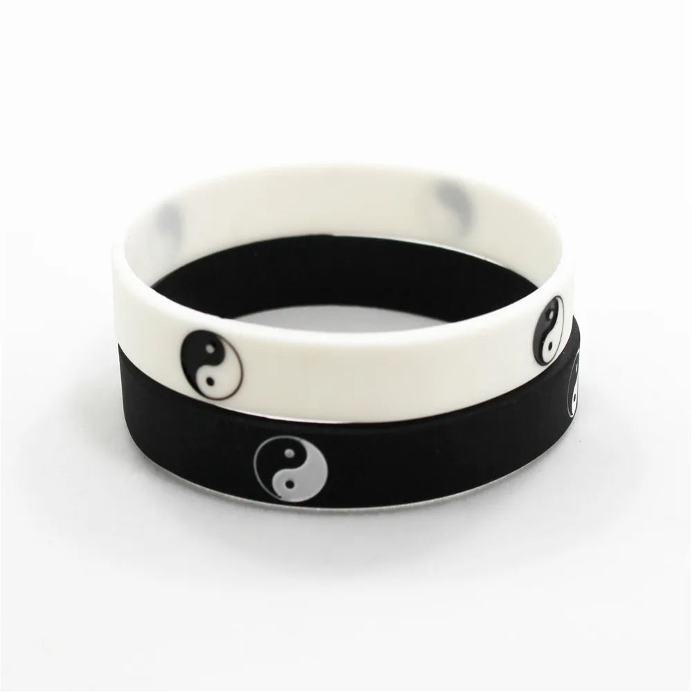 GlowGlorie Coole Tai Chi Siliconen Polsband in Zwart en Wit