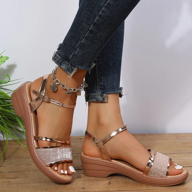 Gouden Platform Wiggen Sandalen voor Vrouwen