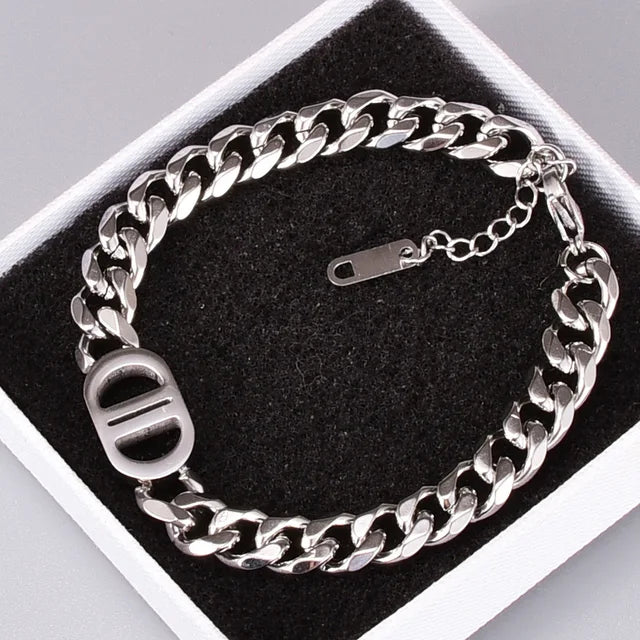 Hippe Nieuwe Trendy Choker met Duidelijk Briefdesign