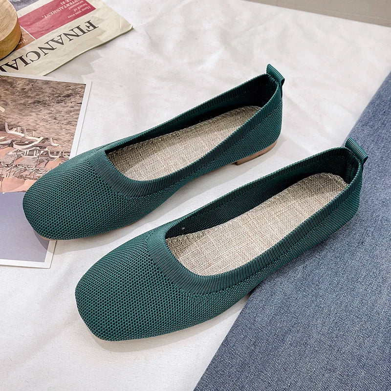 ElegantEase Effen Color Loafers