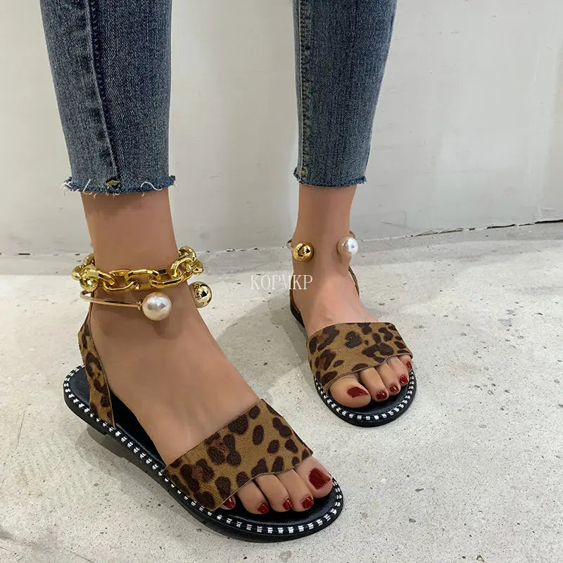 New Summer Glow Pearls Sandals