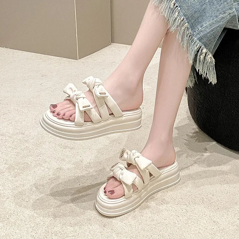 Zomerse Muffin Sandalen met Dikke Zool