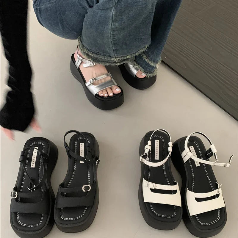 Elegante Gladiator Plateau Sandalen für Sommer 2024