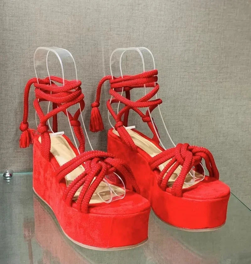 Glamour sandals for women