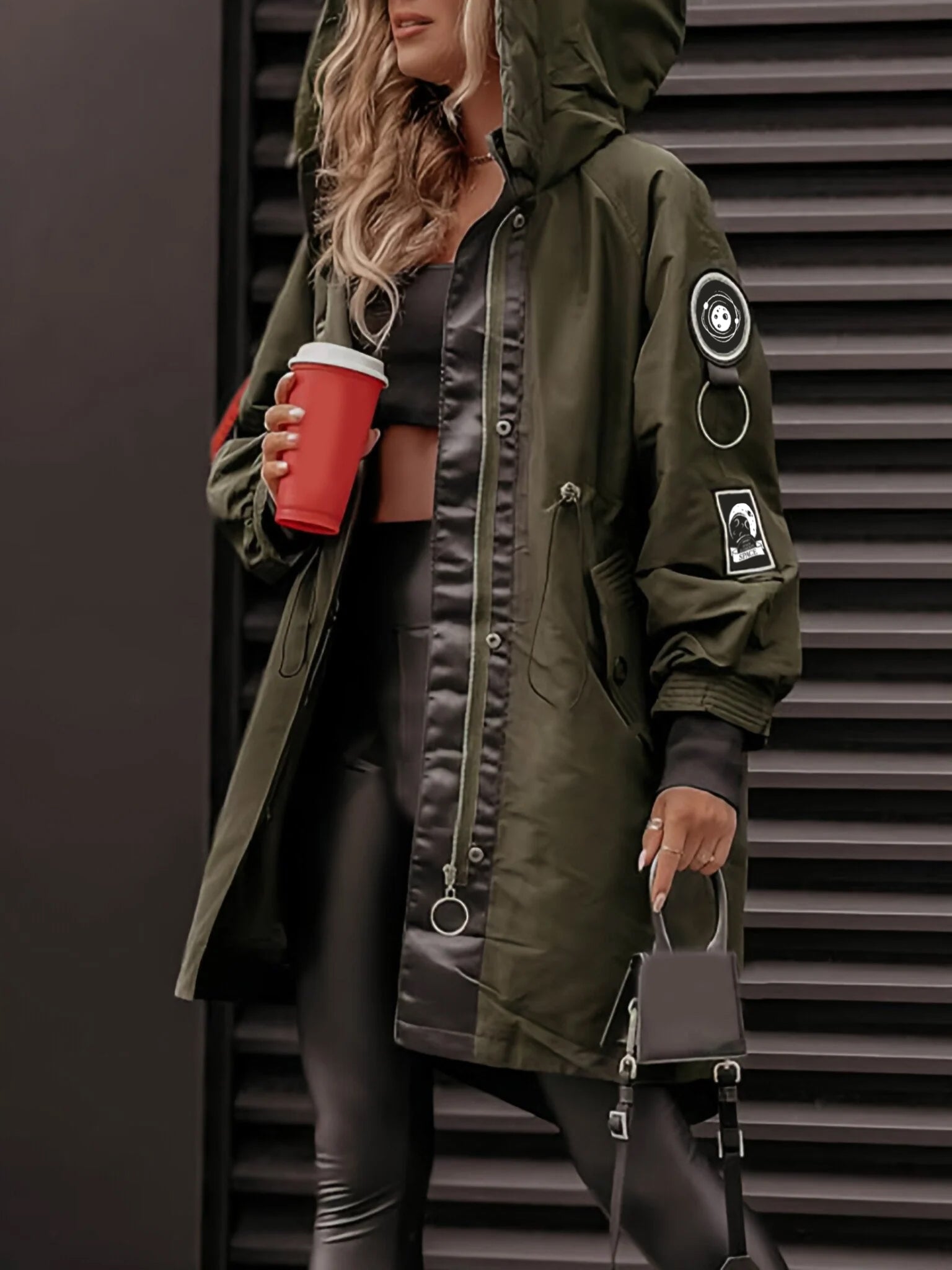 FrostGlow | Kurze Warme Winterjacke aus Teddystoff | Stilvoll und Bequem für die Kalten Tage