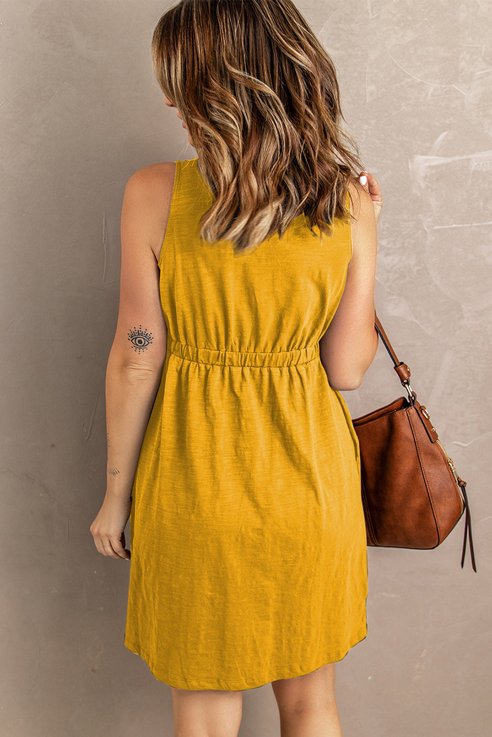ZomerZin Mouwloze Knopen Mini Jurk