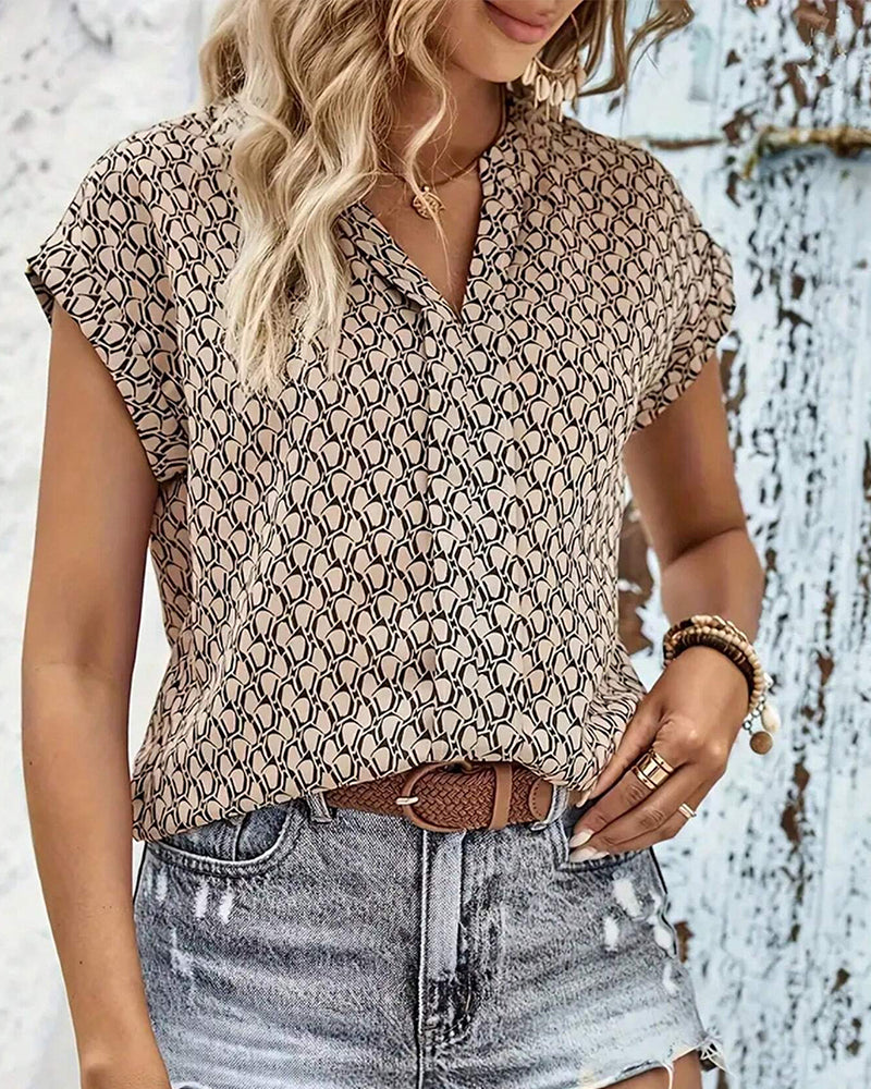Floral Beatrice blouse for effortless spring and summer style
