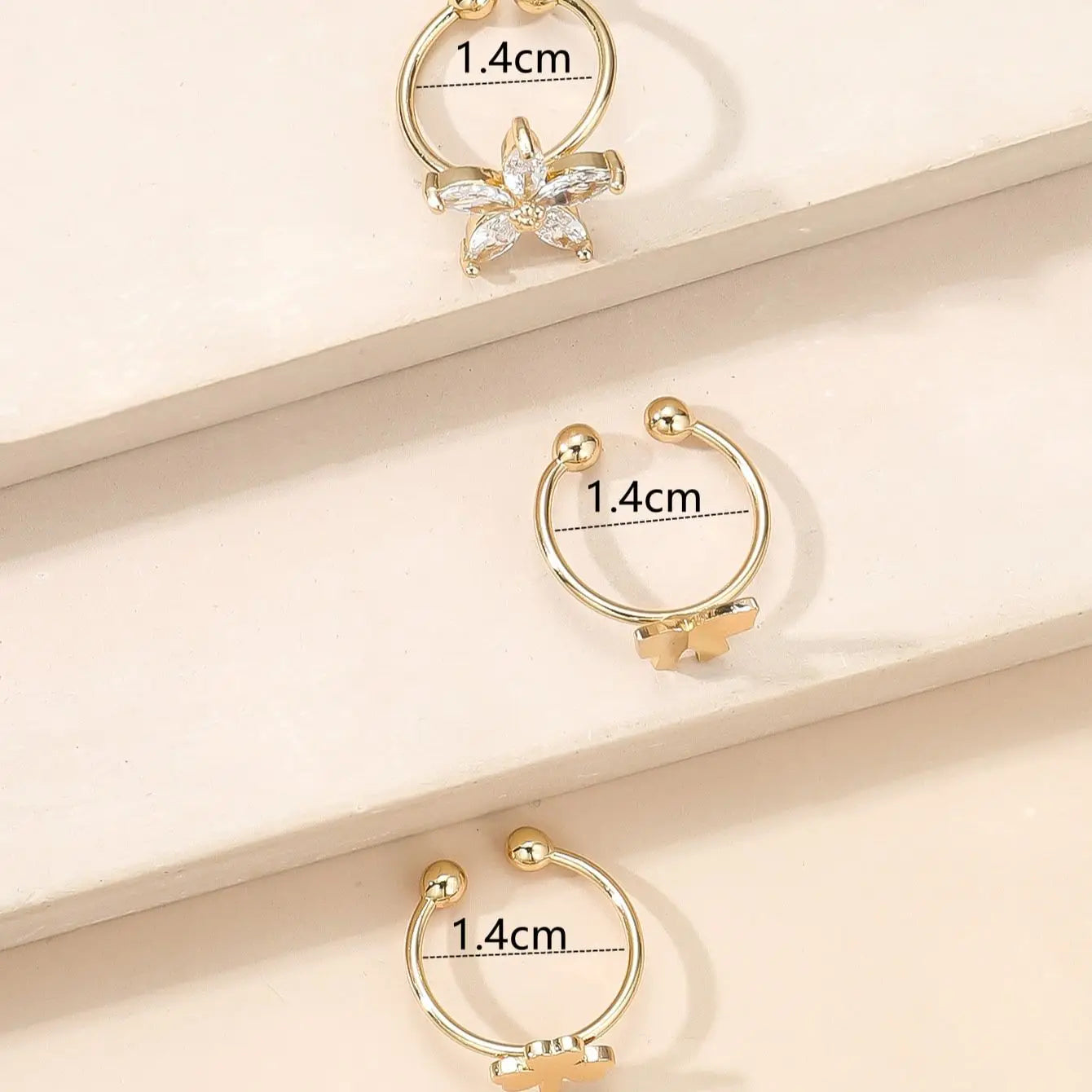 GlimmerGold Flower Rhinestone Toe Rings