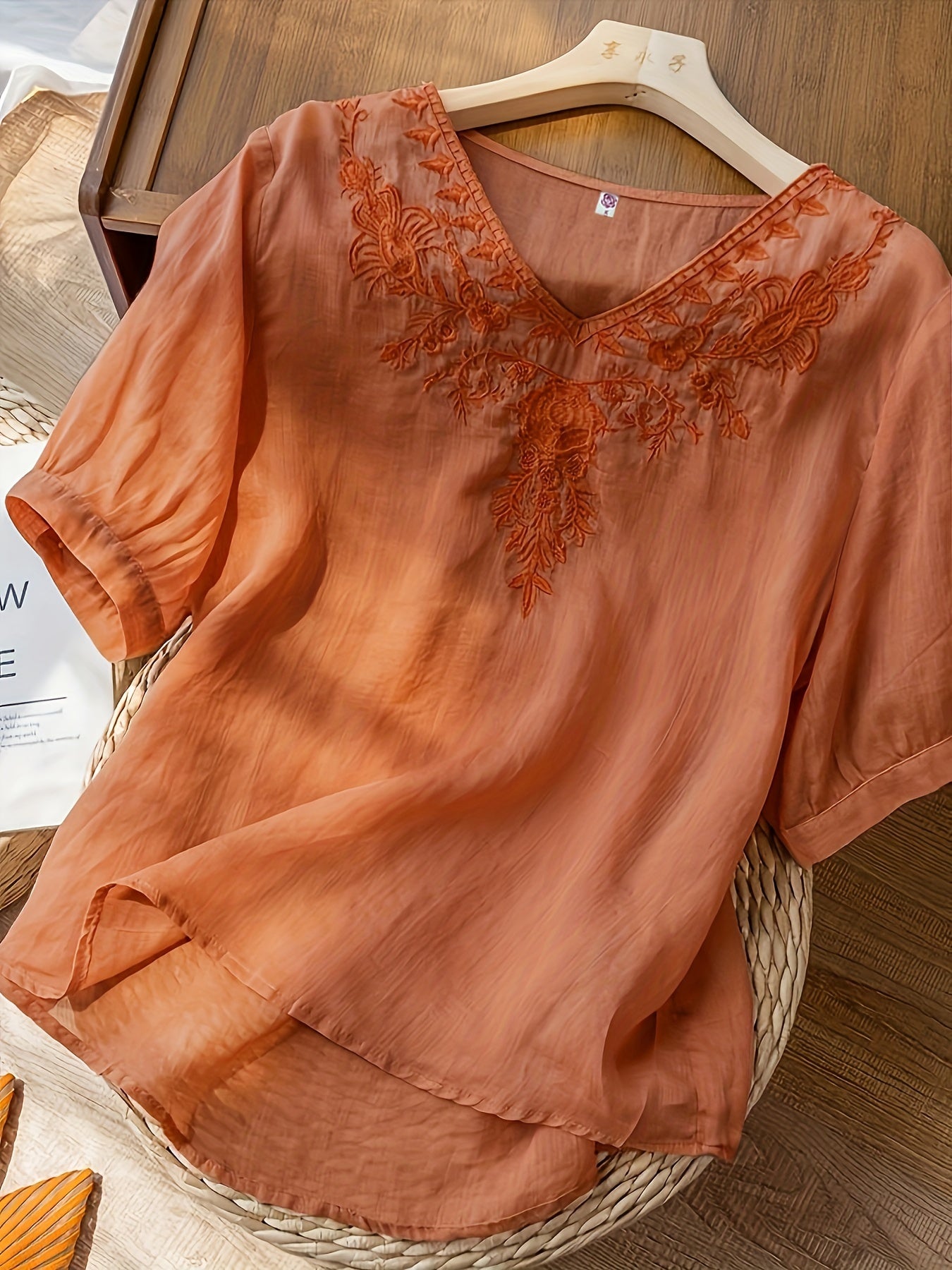 T-shirt Juliet di Eve per uno stile primaverile ed estivo senza tempo