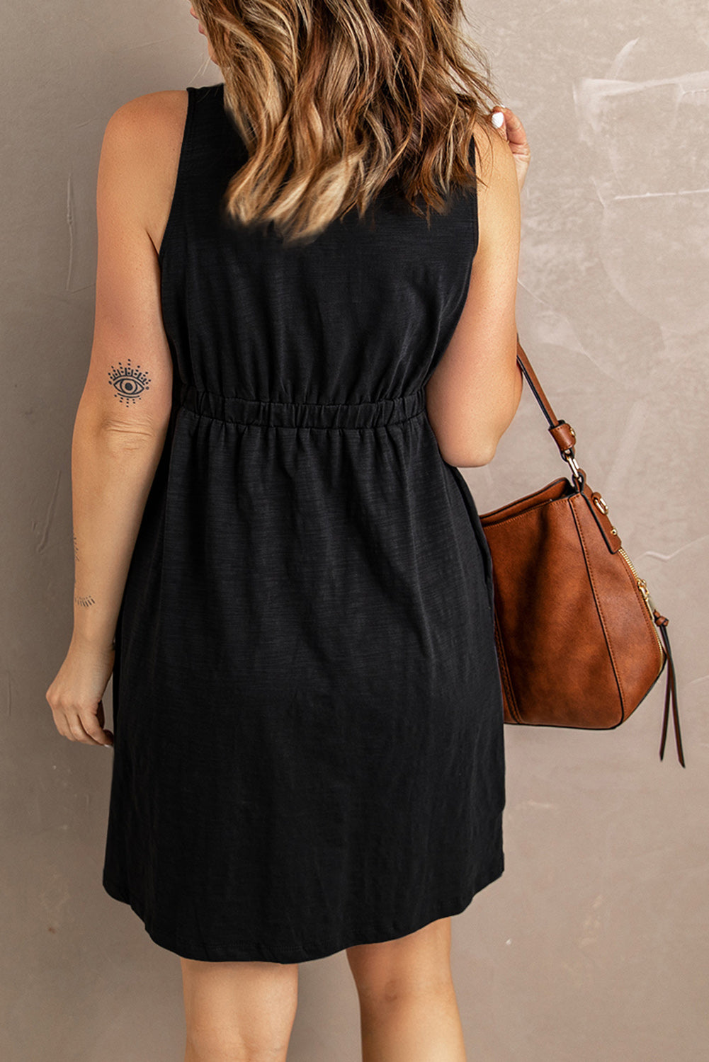 ZomerZin Mouwloze Knopen Mini Jurk