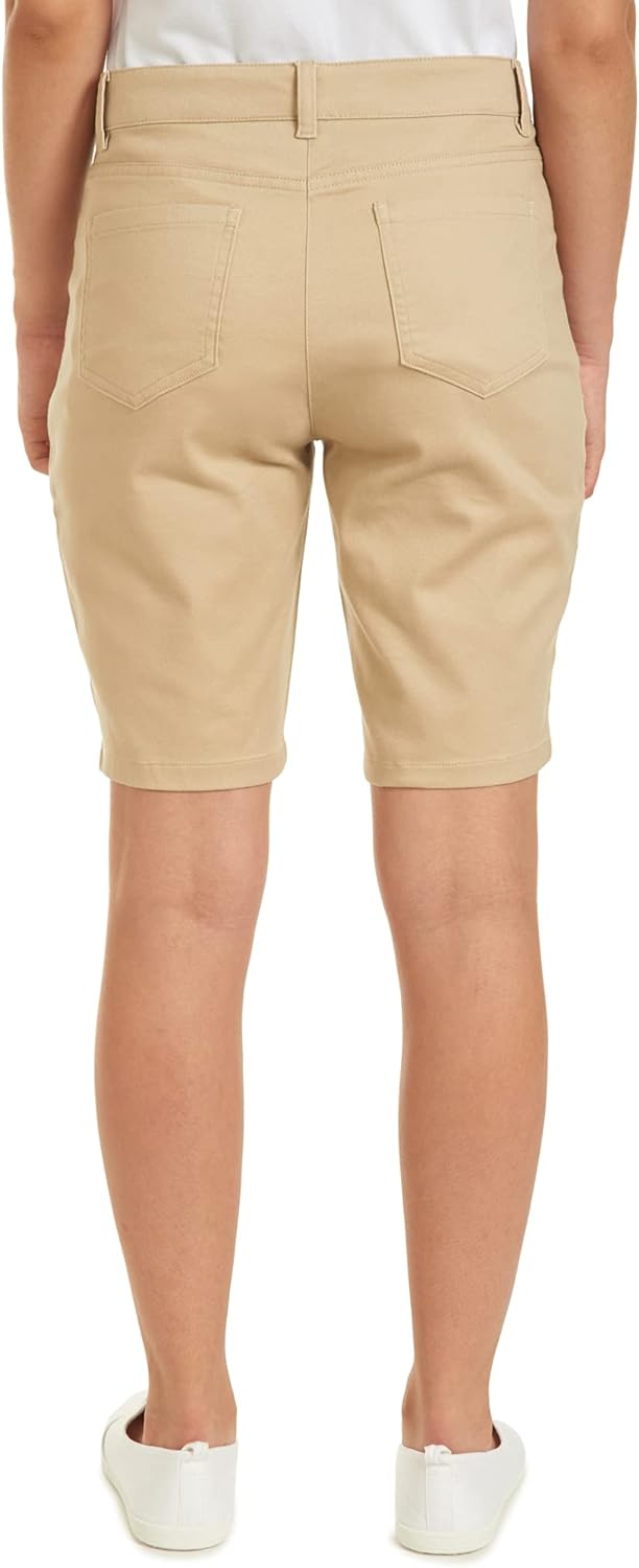StyleMinded Junior Uniform Bermuda Shorts für modische Sommerlooks