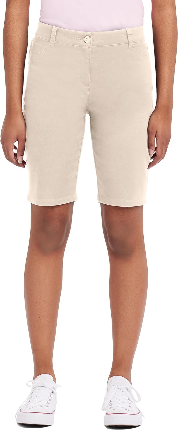 StyleMinded Junior Uniform Bermuda Shorts für modische Sommerlooks