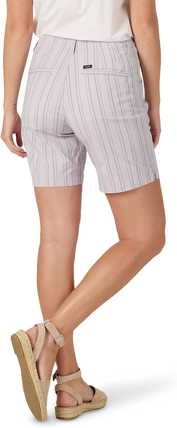 Iconic 7" Chino Walkshort for Style-Conscious Ladies