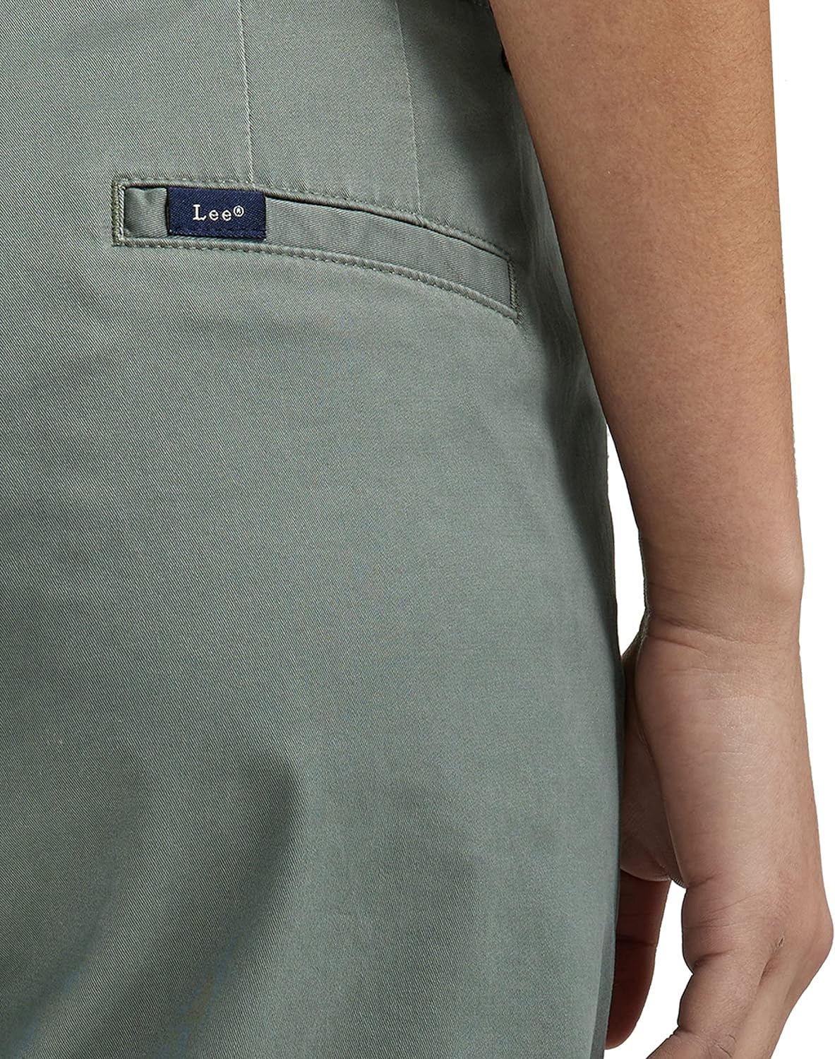 Iconic 7" Chino Walkshort for Style-Conscious Ladies