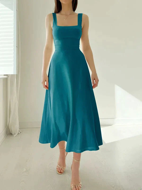 Amara Wende-Midikleid für zeitlose Eleganz
