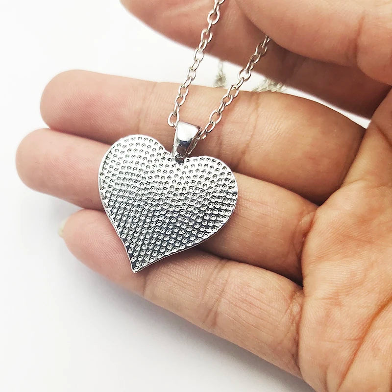 Enchanting Family Love Necklace for Special Women