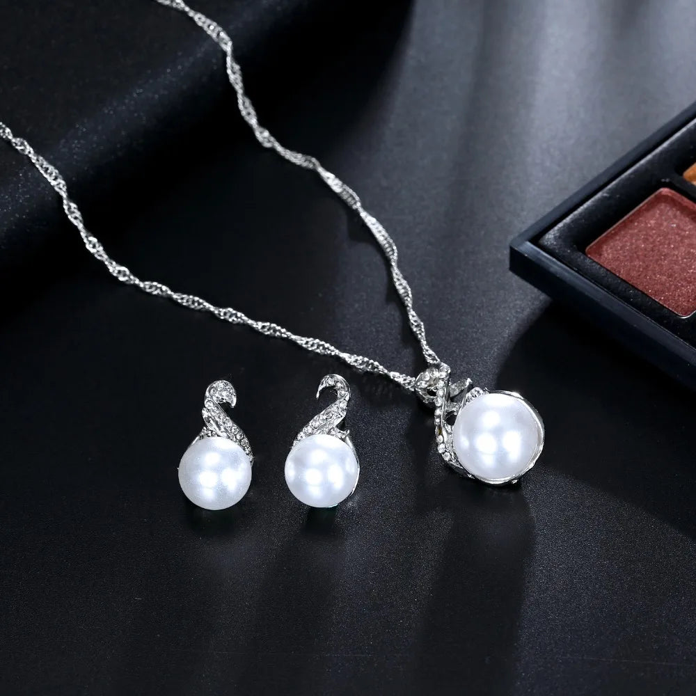 GlamourGems Trendy Schmuck Set