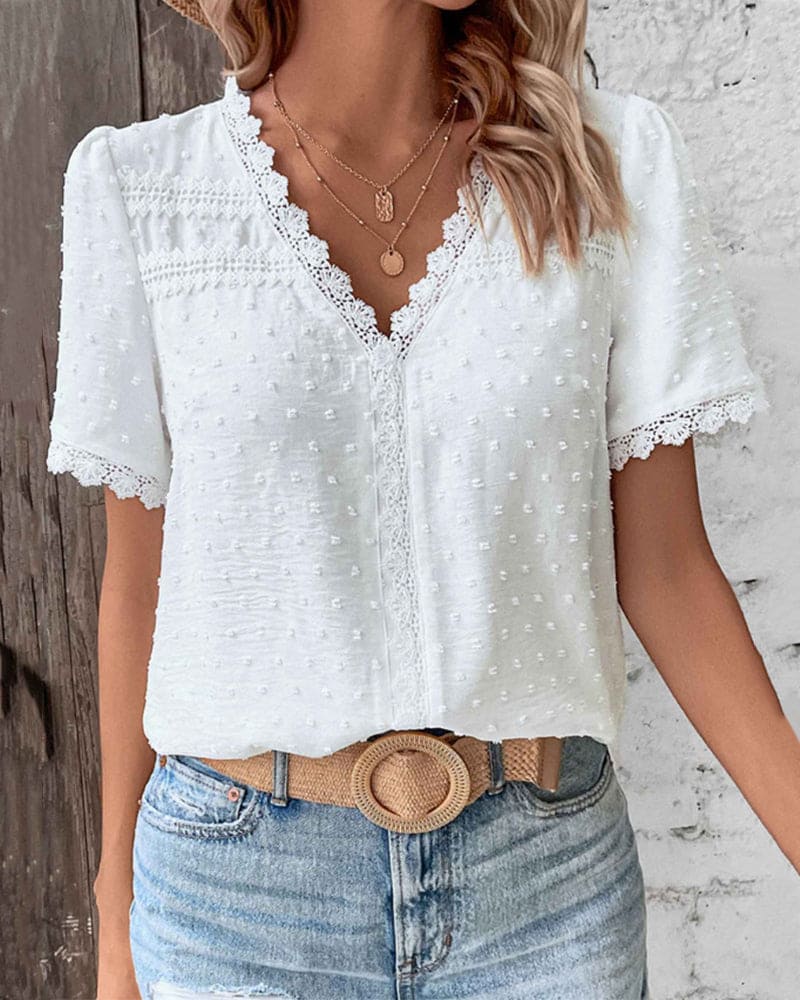 Angelika | Elegante blouse met V-hals