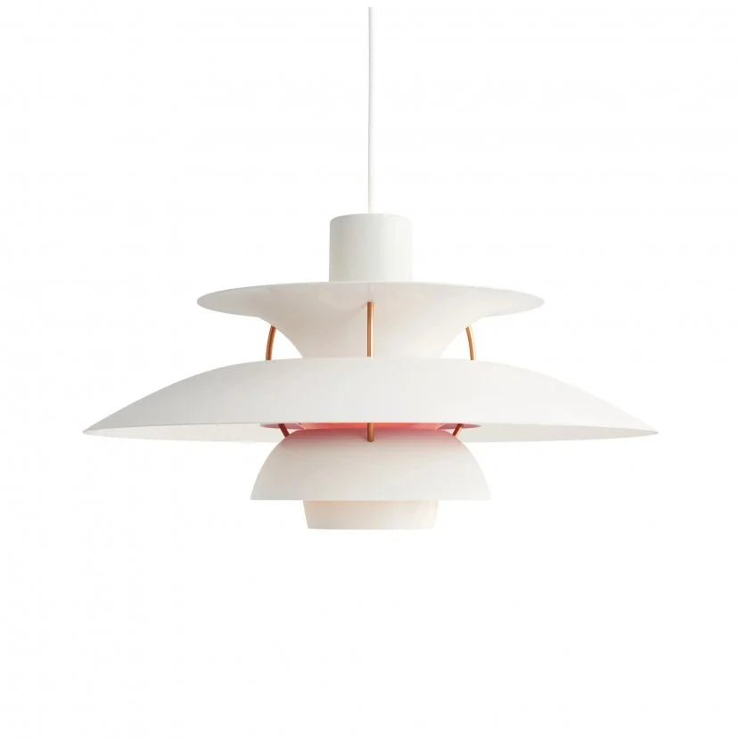 Aurora Luxe Plafondlamp met een strak wit ontwerp en subtiele roze accenten, ideaal voor een modern interieur en voorzien van energiezuinige verlichting.