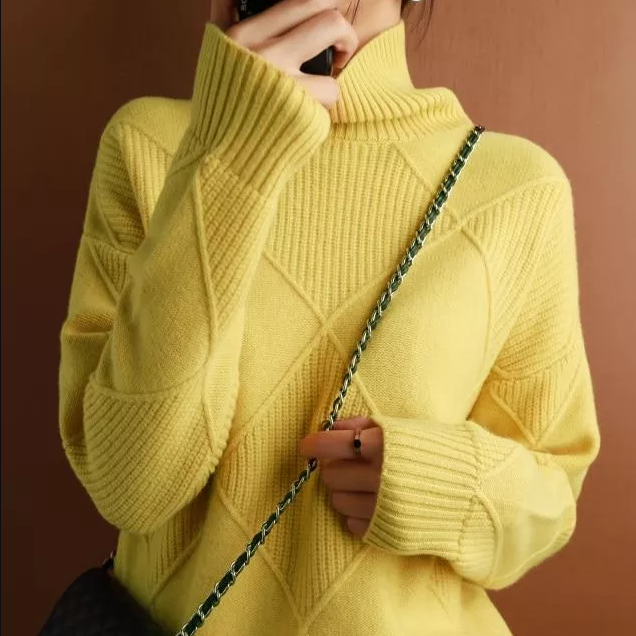 VeraLux Loose Turtleneck Cardigan – Stylish and Comfortable Knitted Sweater