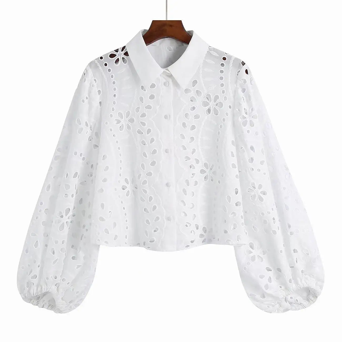 Sunwind Fashion Enchanting Summer White Blouse with Lacework and Embroidery