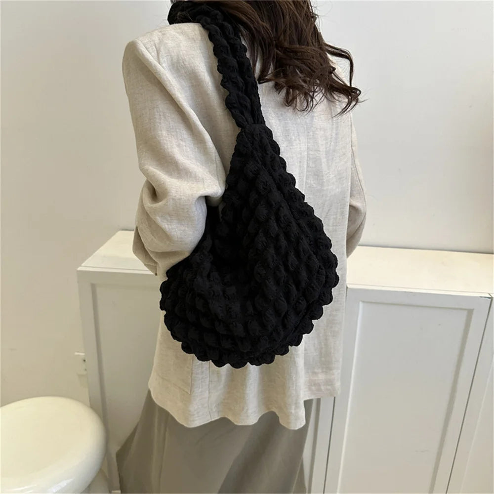 Eloisa geplooide bestickte Crossbody-Tasche