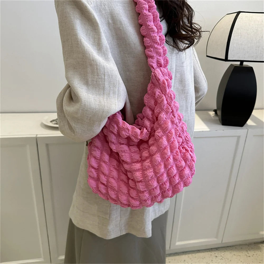 Eloisa geplooide bestickte Crossbody-Tasche