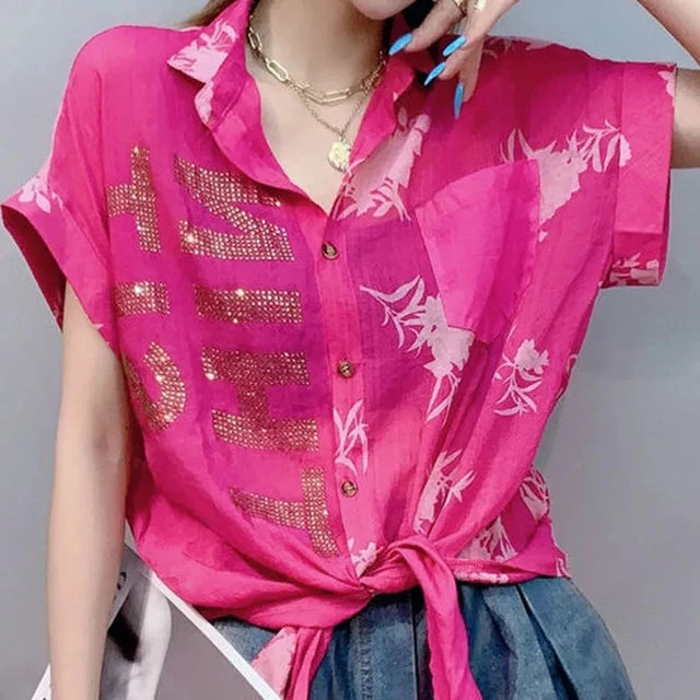 Sommerliche Eleganz in einer Bluse