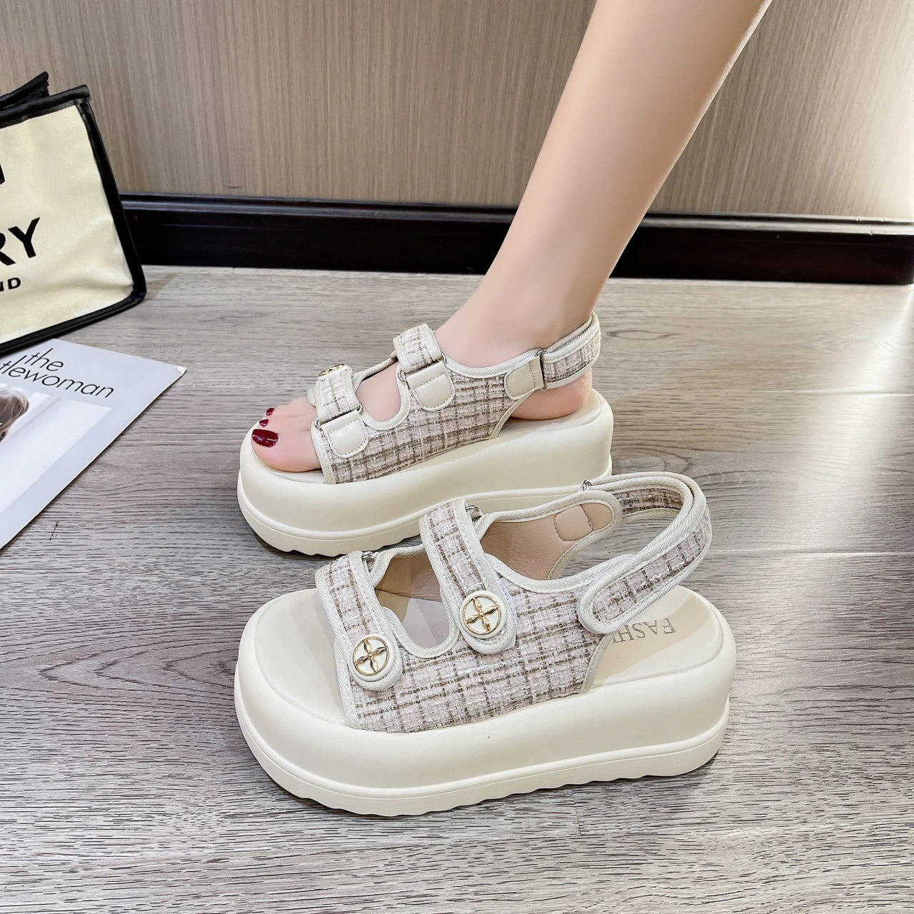 VistaVogue Women's Sandals