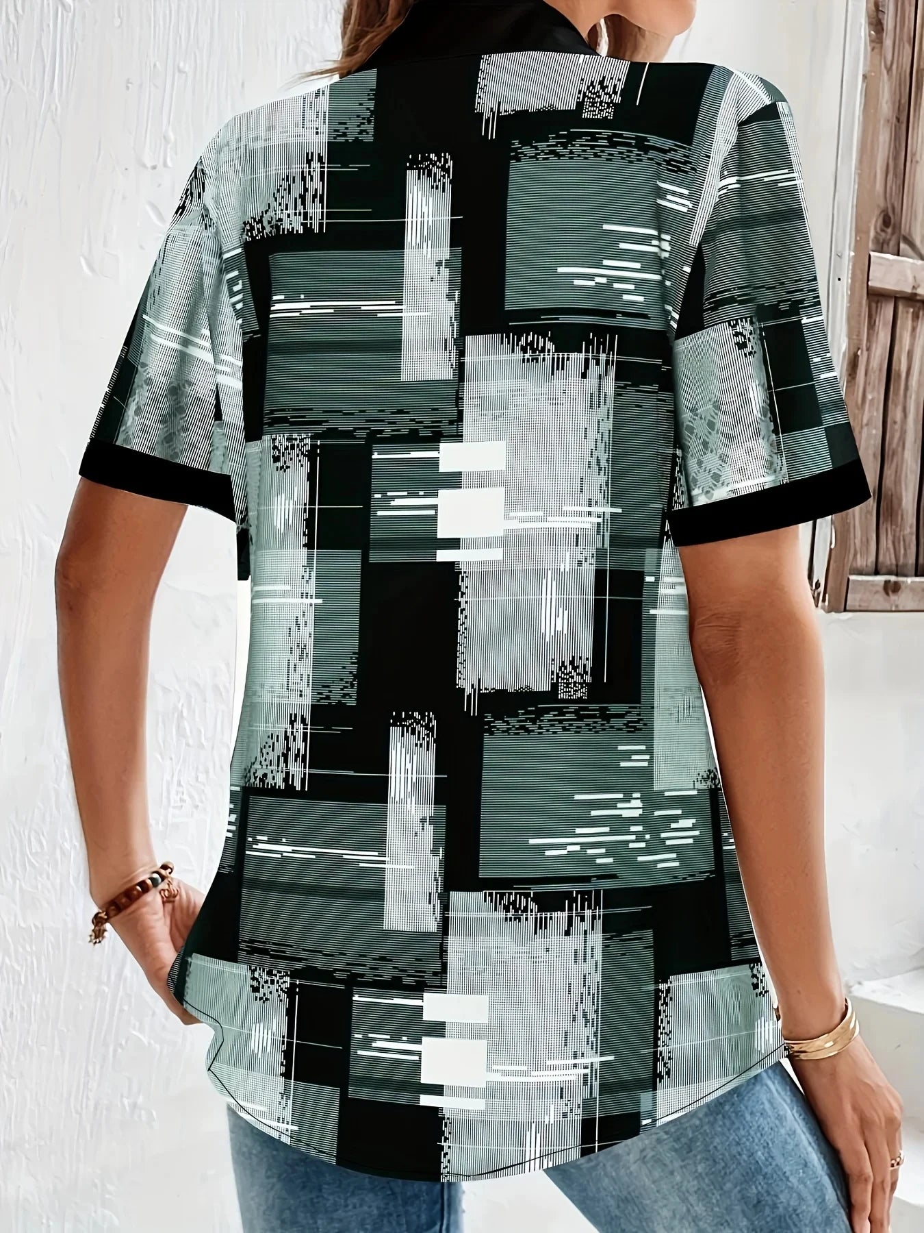 Retro Geometric Print Blouse for Spring and Autumn