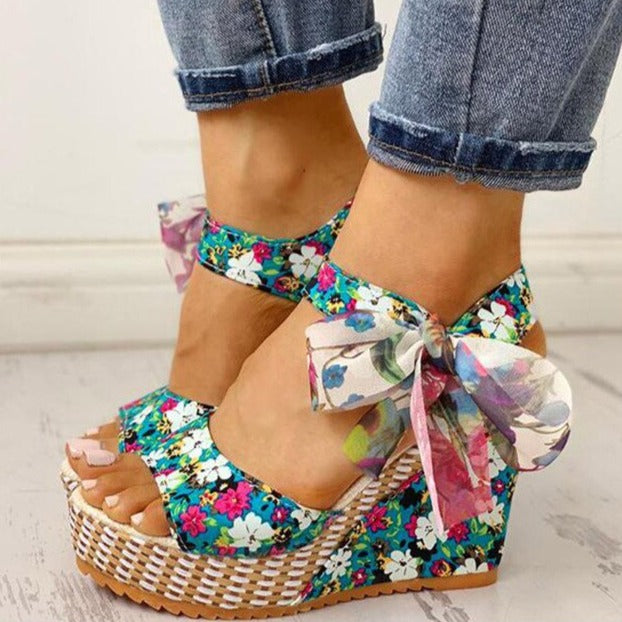 Velanora- Orthopedic sleigh heels with flower pattern