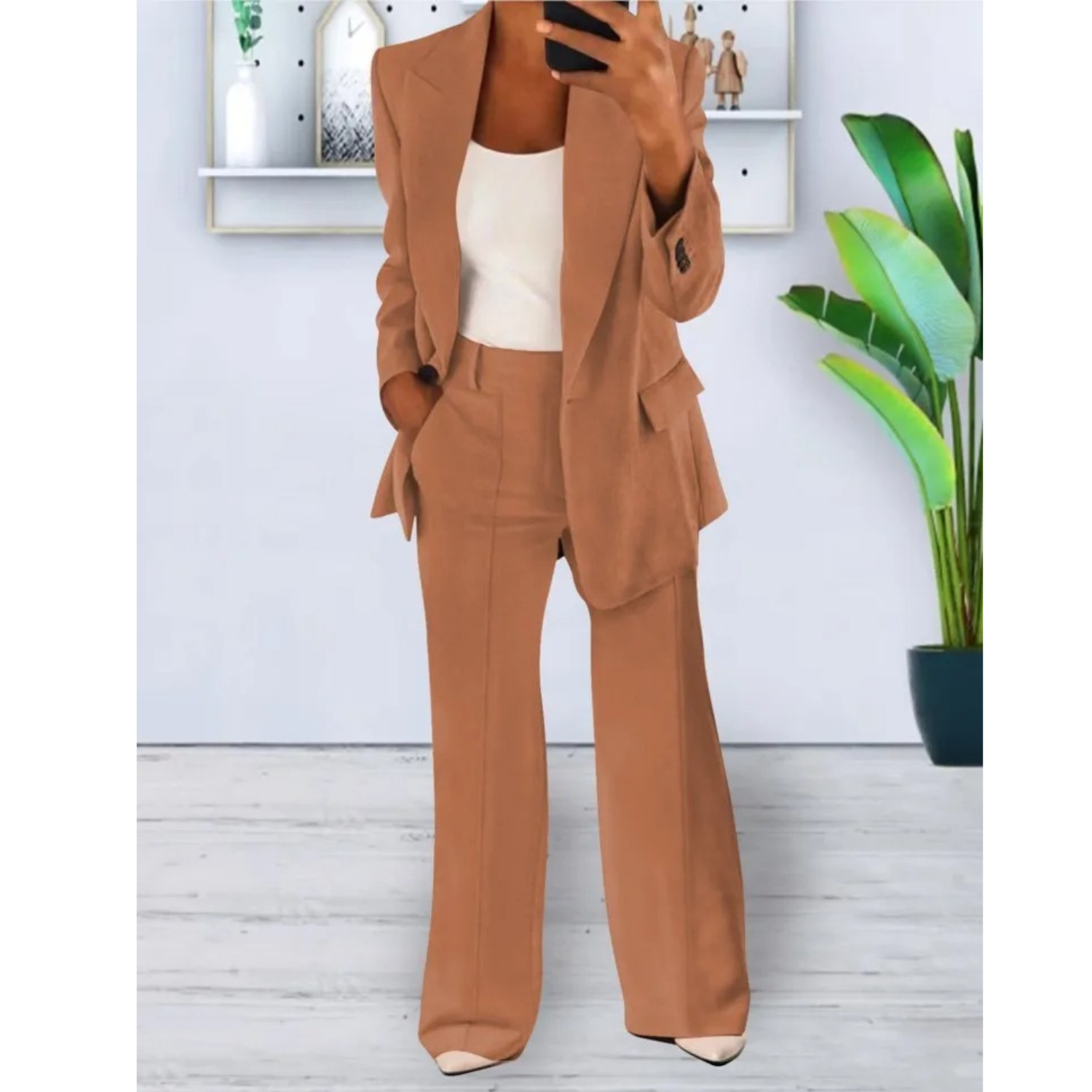 Completo da donna con blazer e pantaloni