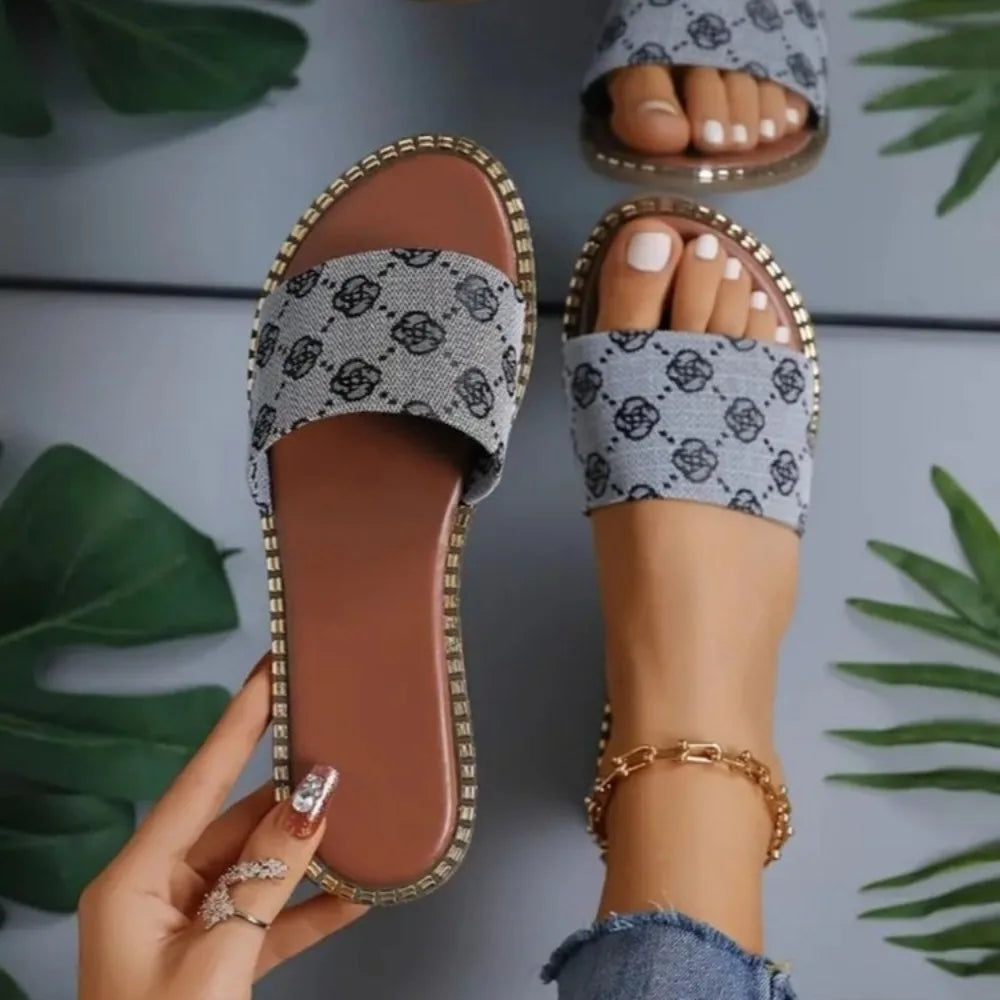 Nieuwe Horizon's sommerliche Denim-Pantoffeln