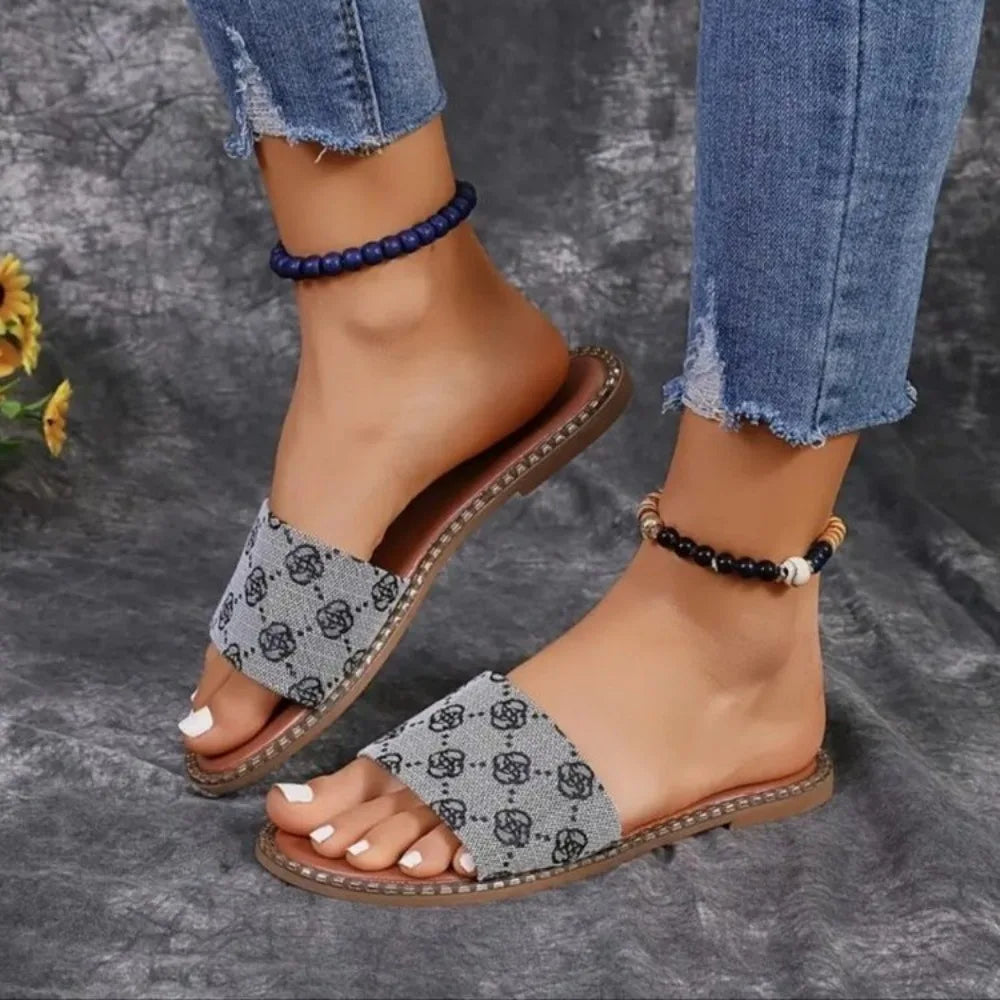 Nieuwe Horizon's sommerliche Denim-Pantoffeln