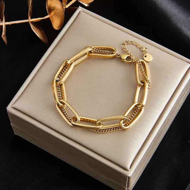 Emilia bracelet by Avianna