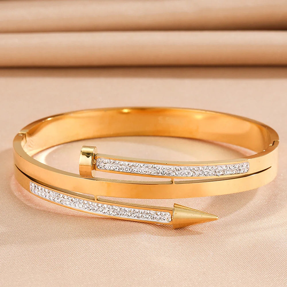 Bracciale Venus Kristal con Doppio Strato a Forma di Freccia per Donne